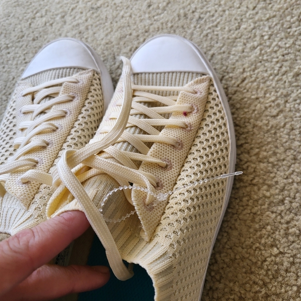 Women's Cream Sneakers - Picture 4 of 5